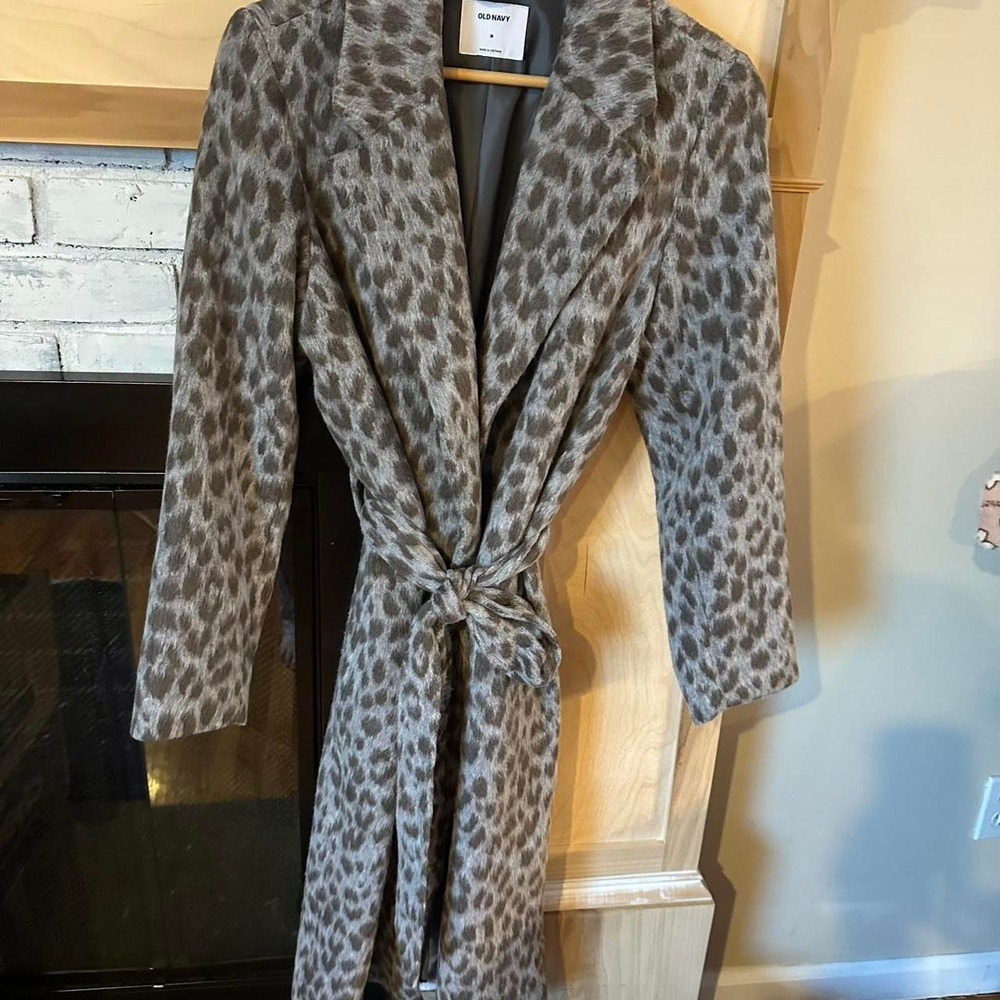 Old Navy Womens Gray Leopard Print Long Coat Belted Animal Print Size M